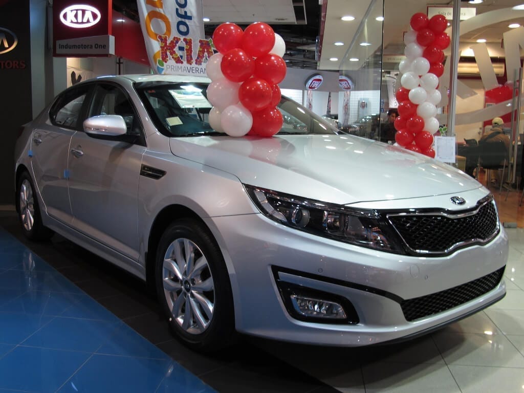 Loans for Sedans and Mid Sized Cars 2016 Kia Optima Loans
