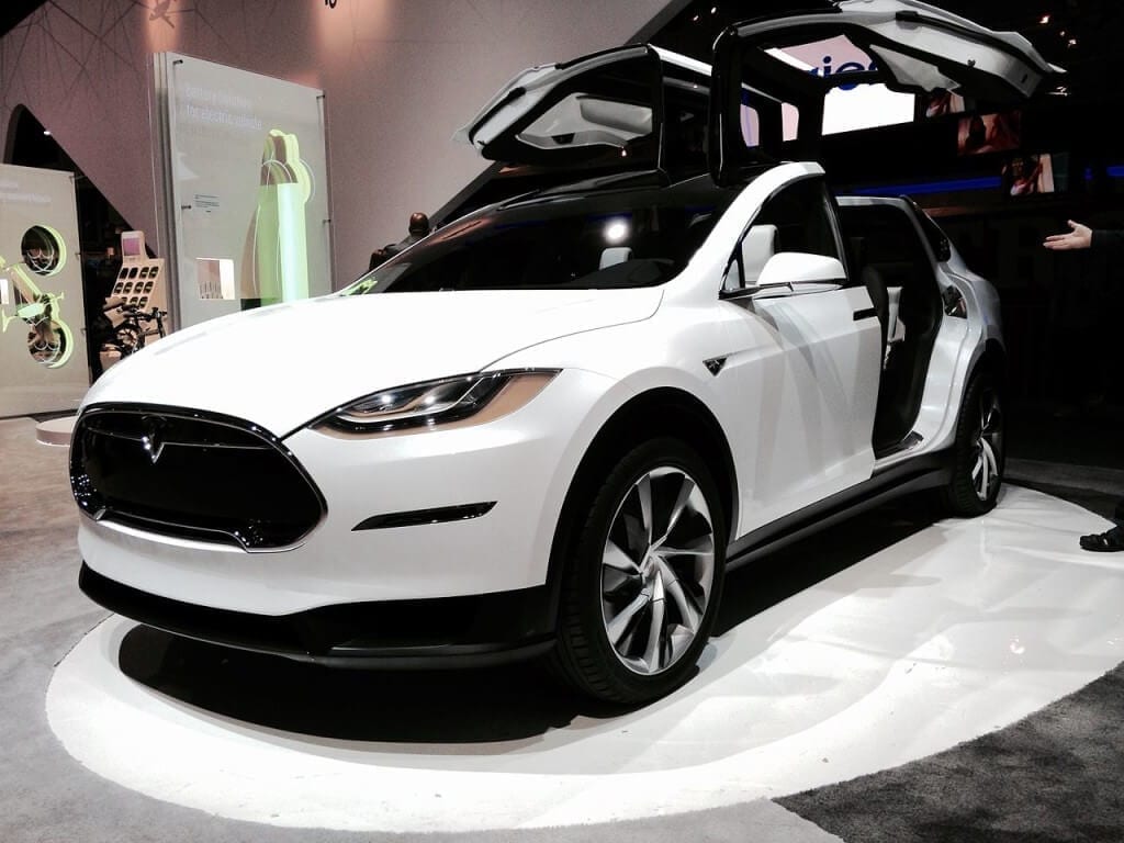Luxury Car Loans 2016 Tesla Model X With Wings Up